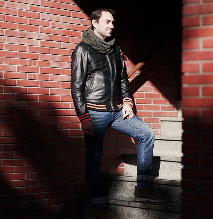 Literatura juvenil escrita no solo para jóvenes. Entrevista a Nando López