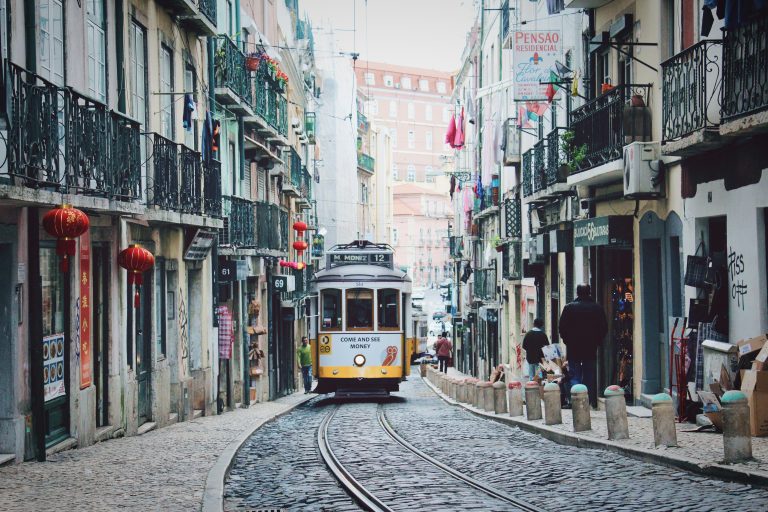 La espera en Lisboa, o «Tus pasos en la escalera», de Antonio Muñoz Molina