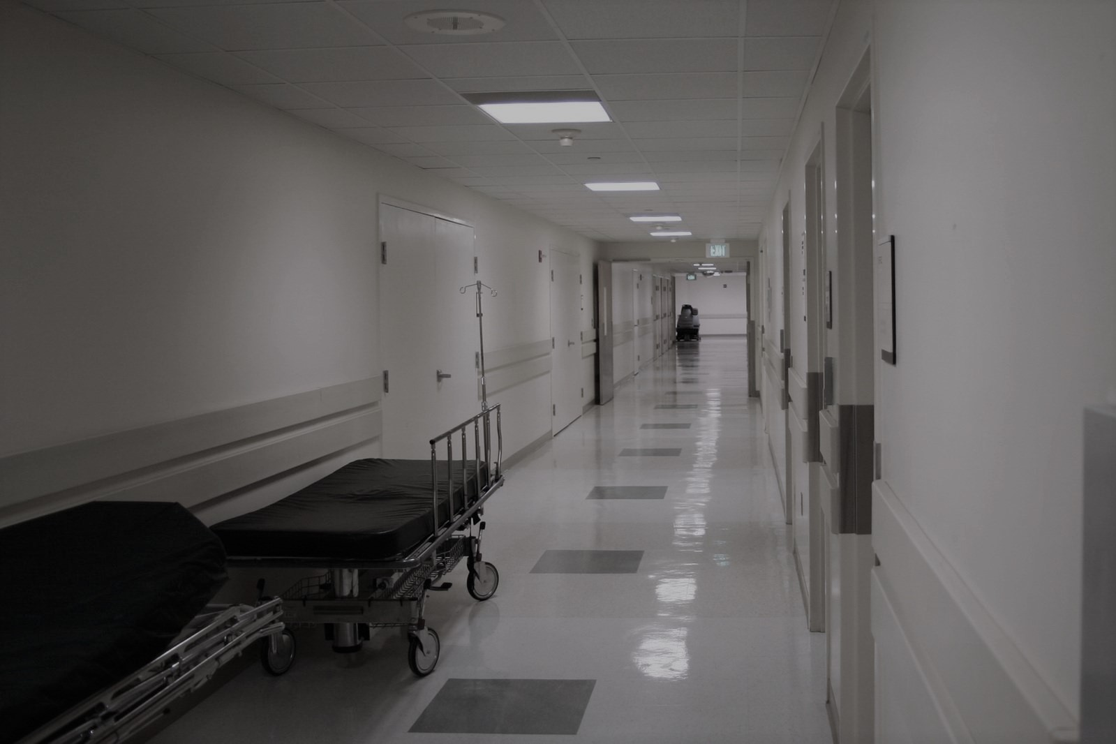 Hospital blanco y negro