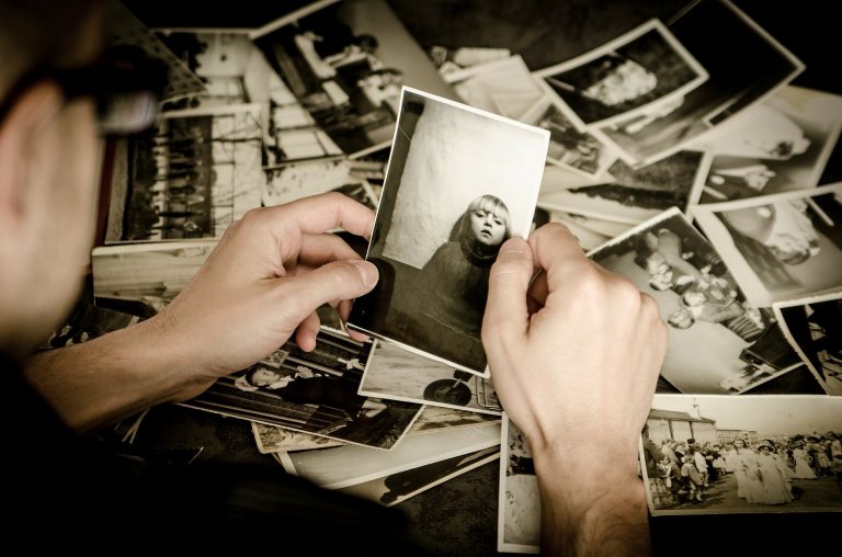 El ladrón de la memoria. “Quédate más tiempo”, de David Viñas Piquer