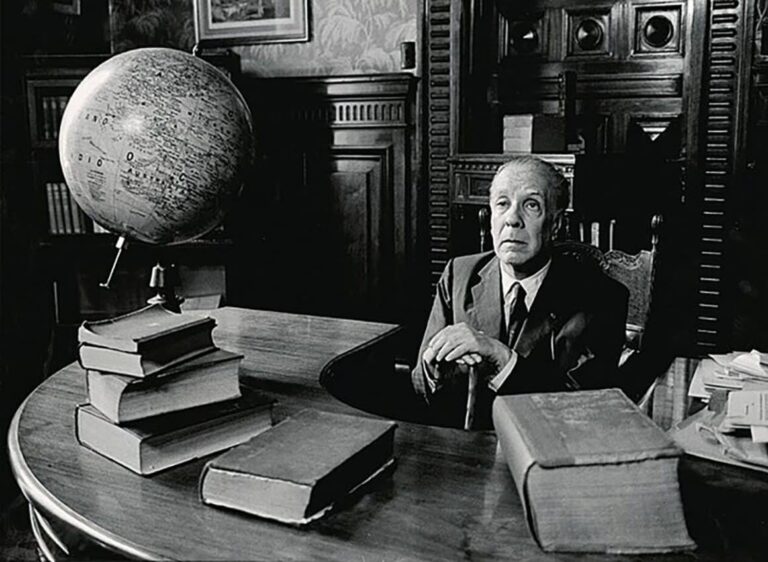 La mente poliédrica a escena: “Borges y yo, recuerdo de un amigo futuro”